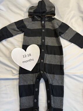 GAP Black and Gray Striped Kids knit Footie - Romper/Jumpsuit